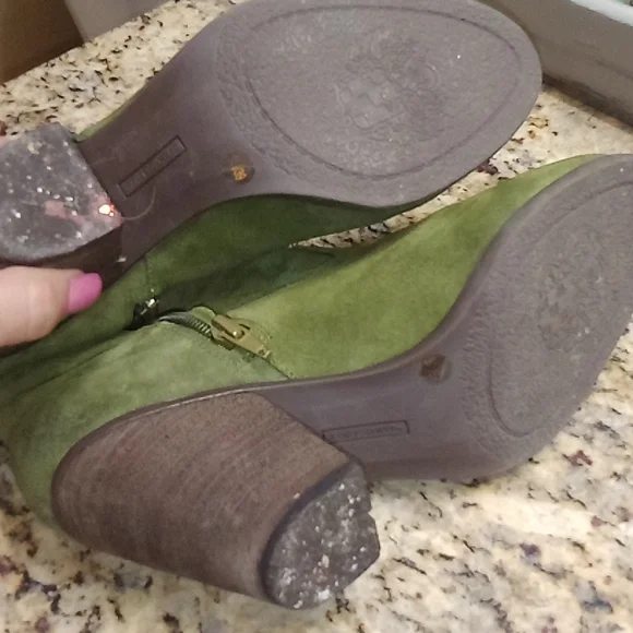 Vince Camuto green booties - Picture 8 of 9